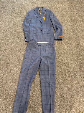 Brand New Men’s Suit